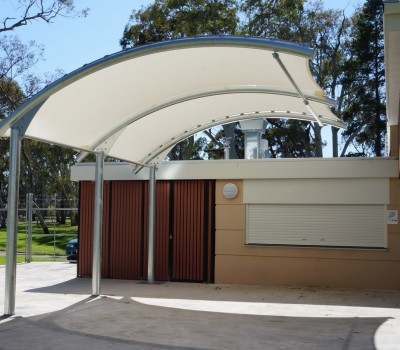 Cantilever shade structure - Weathersafe